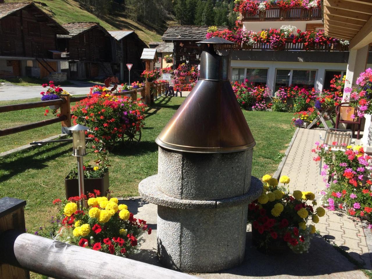 B&B Haus Granit Saas Grund Exterior photo